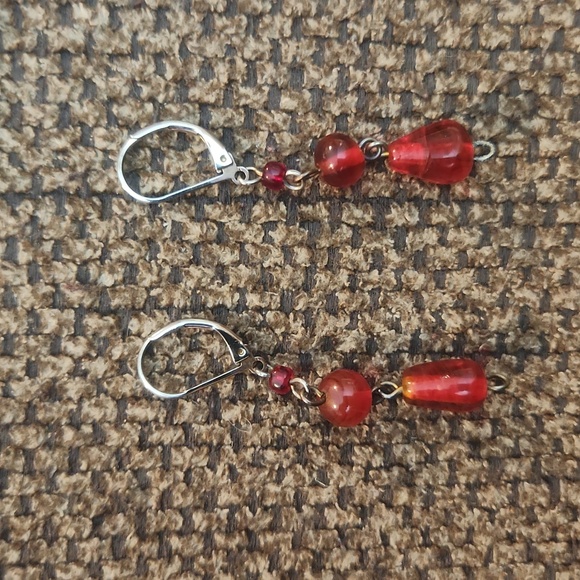 Lady in Red Earrings - Picture 4 of 6